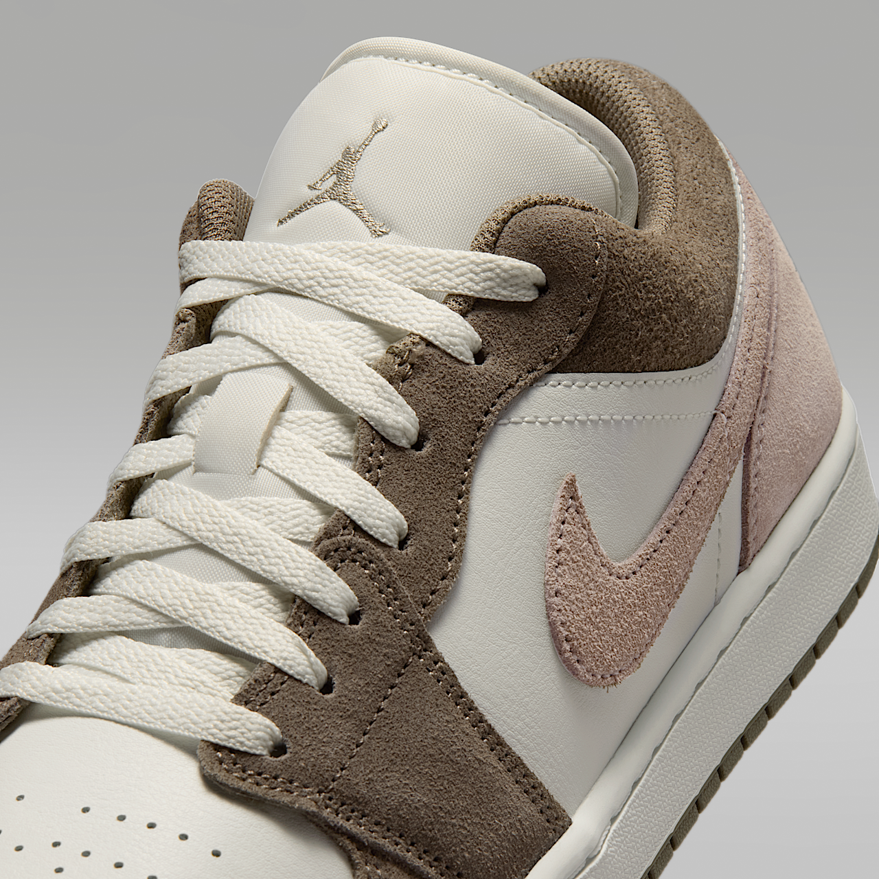 Air Jordan 1 Low Men's Shoes
