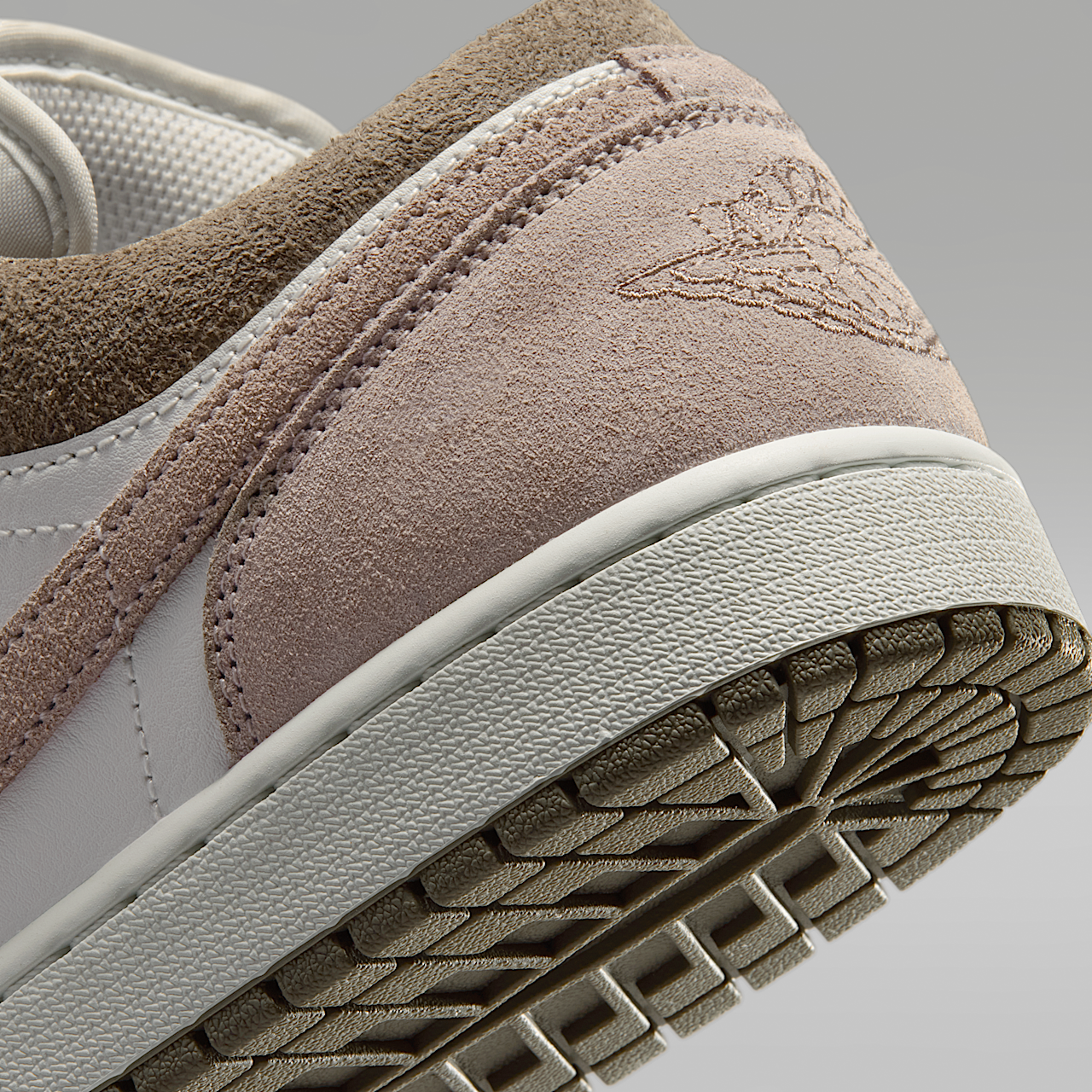 Air Jordan 1 Low Men's Shoes