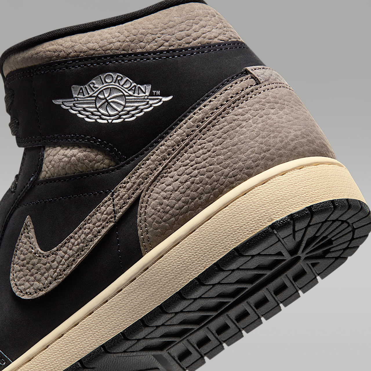 Air 1 Mid SE Men's Shoes