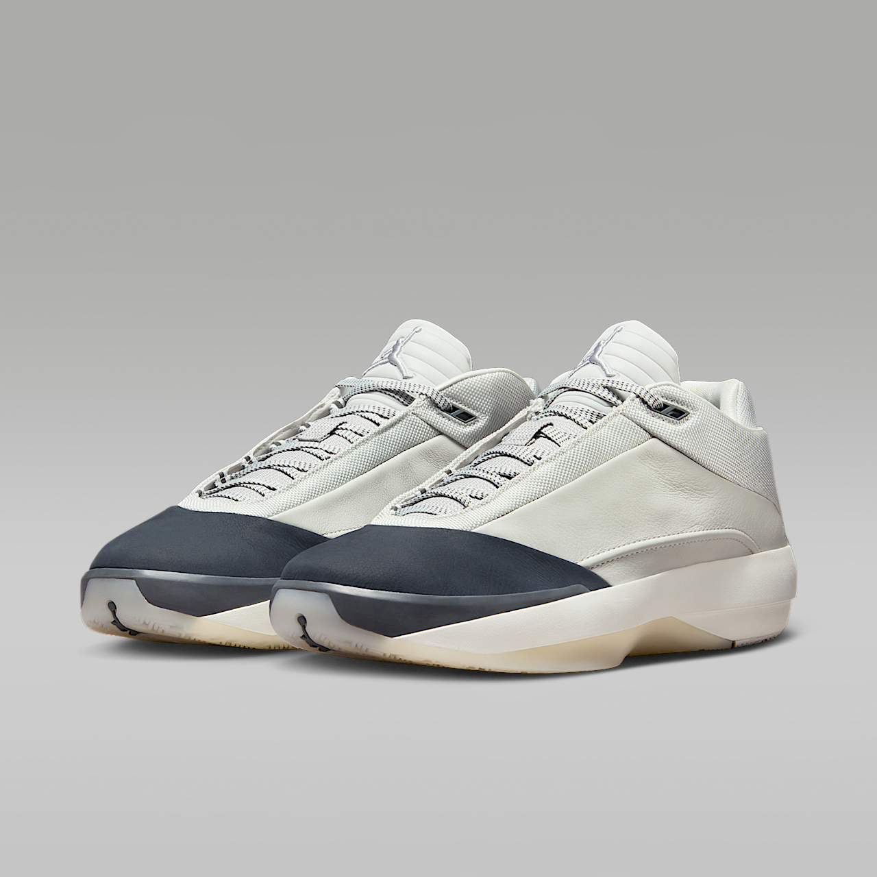 40 "Wolf Grey" Basketball Shoes - Responsive Cushioning And Enhanced Traction