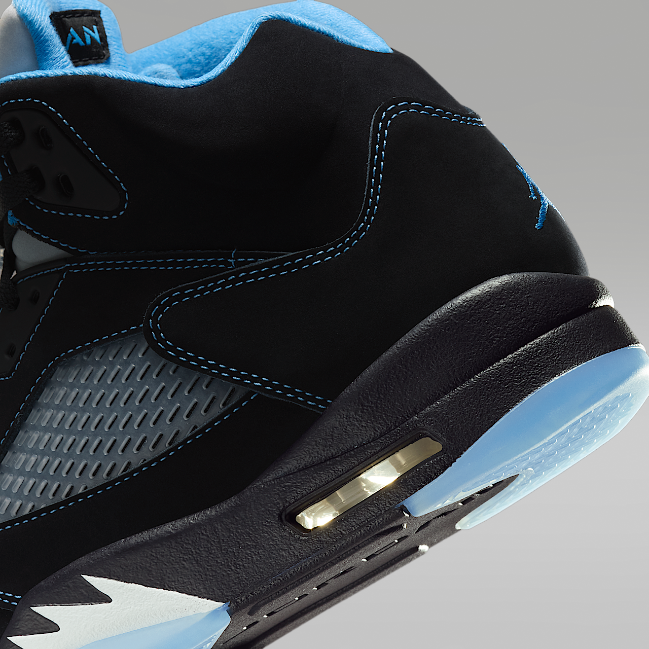 Air 5 "Black Carolina" Men's Shoes