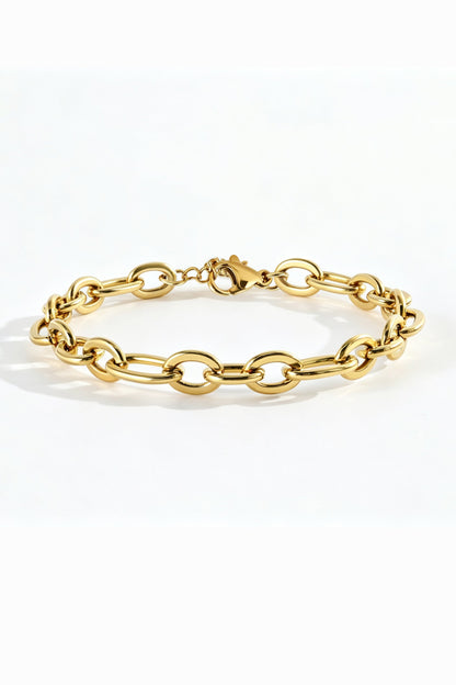 Bold Linked Paperclip Chain Bracelet