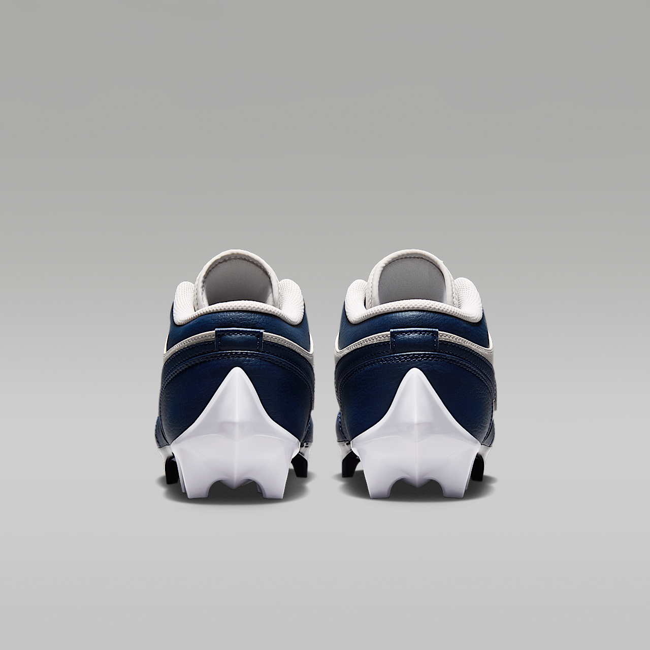 1 Low TD Men's Football Cleat