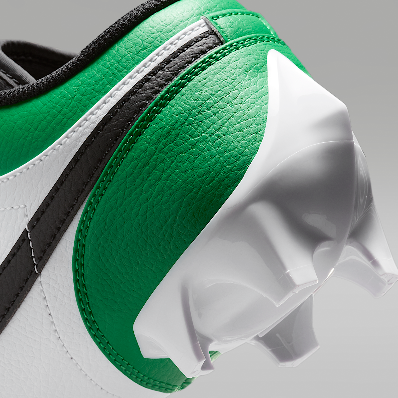 1 Low TD Men's Football Cleat