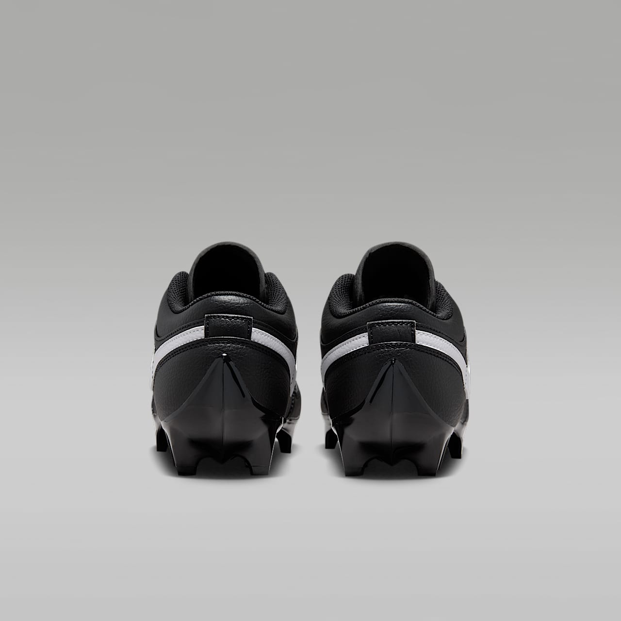 1 Low TD Men's Football Cleat