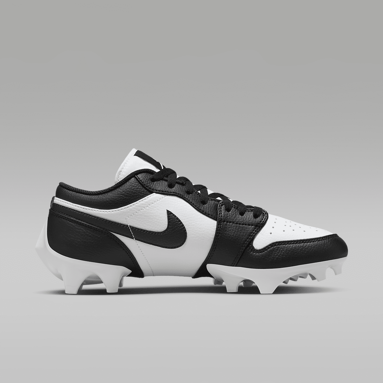 1 Low TD Men's Football Cleat