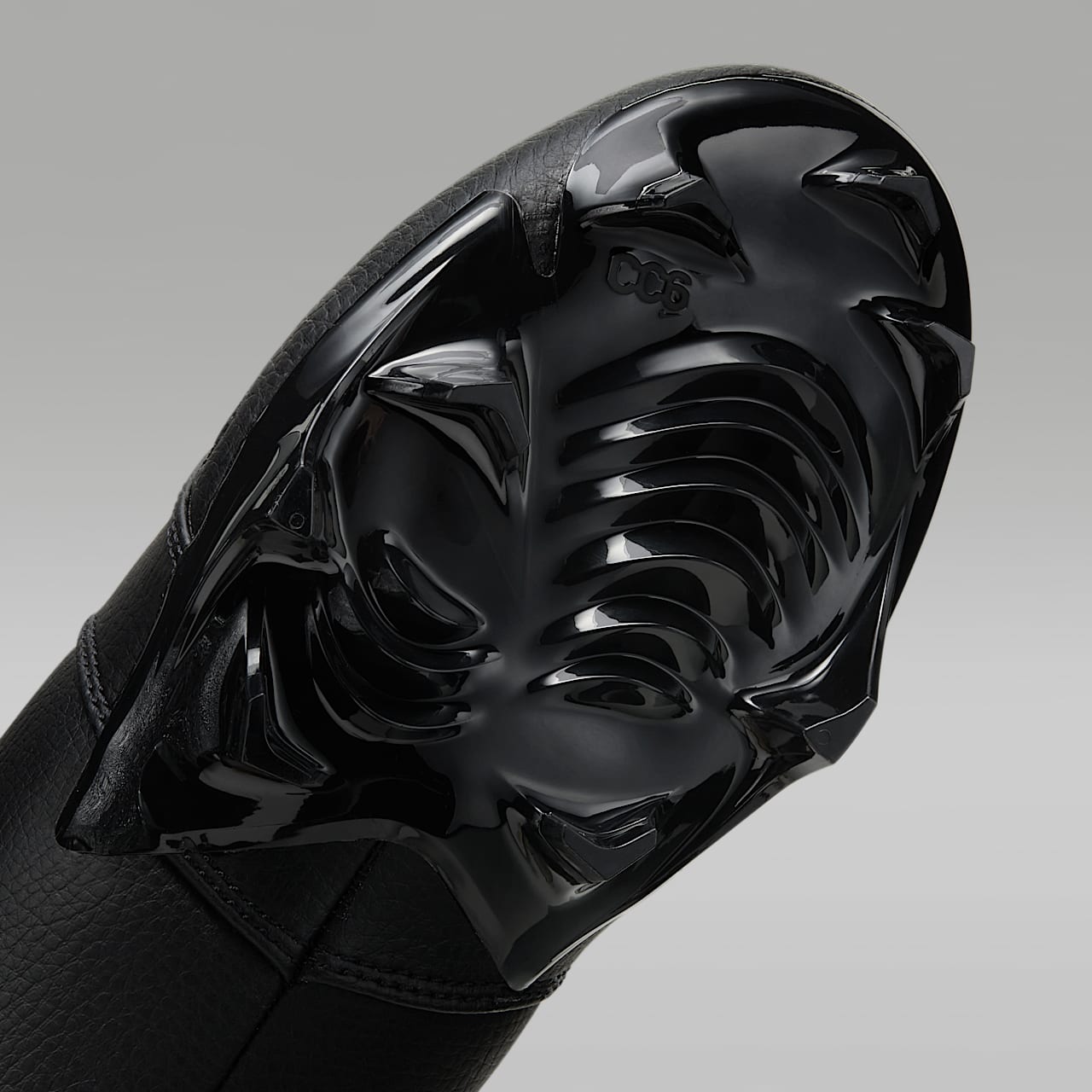 1 Low TD Men's Football Cleat