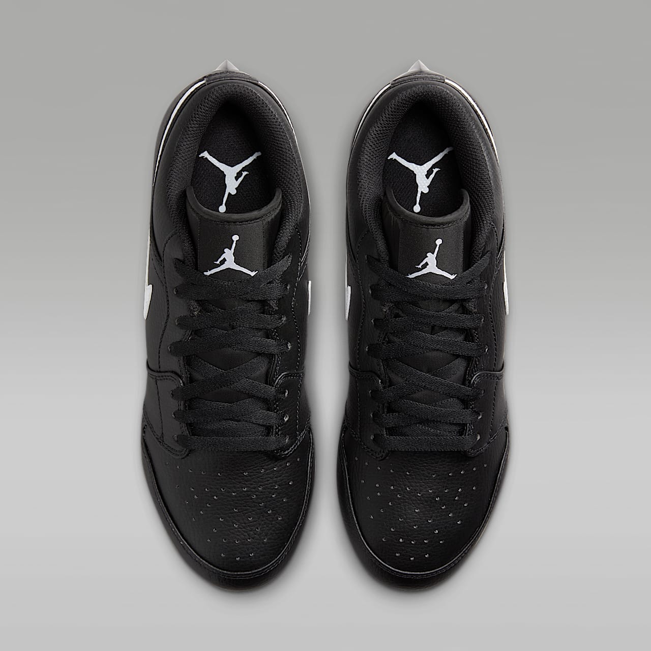 1 Low TD Men's Football Cleat