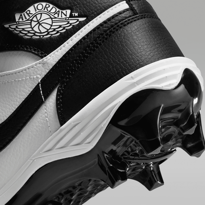 1 Mid TD Men's Football Cleat