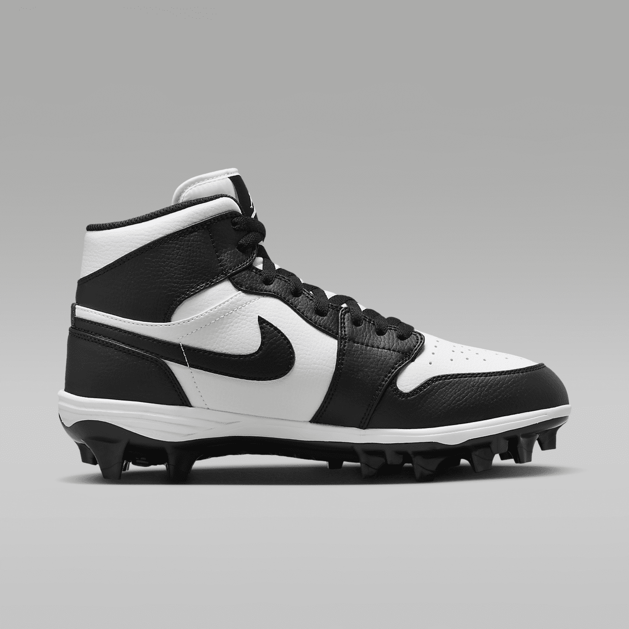 1 Mid TD Men's Football Cleat