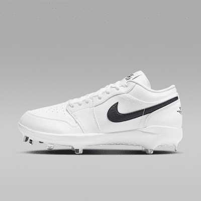 1 Retro Low Metal Baseball Cleats