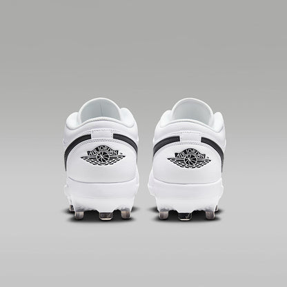 1 Retro Low Metal Baseball Cleats