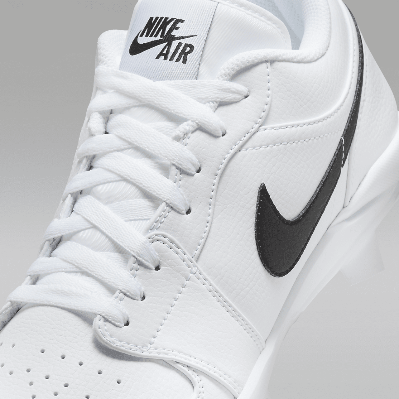 1 Retro MCS Low Men's Baseball Cleats