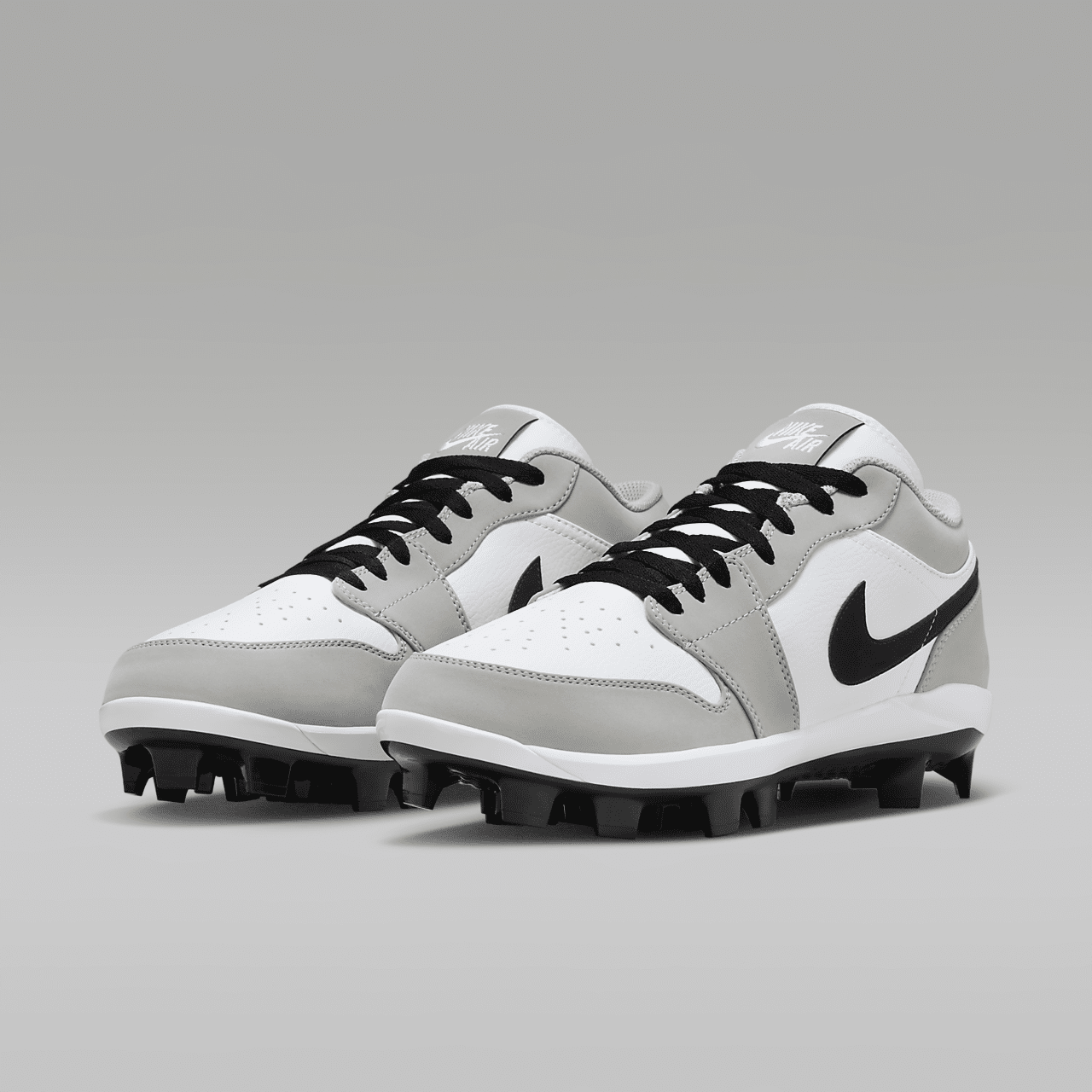 1 Retro MCS Low Men's Baseball Cleats