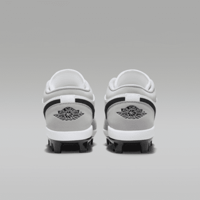 1 Retro MCS Low Men's Baseball Cleats