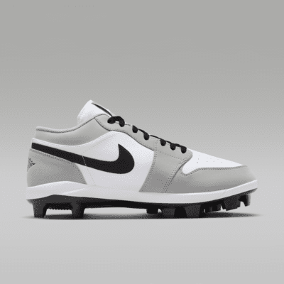 1 Retro MCS Low Men's Baseball Cleats