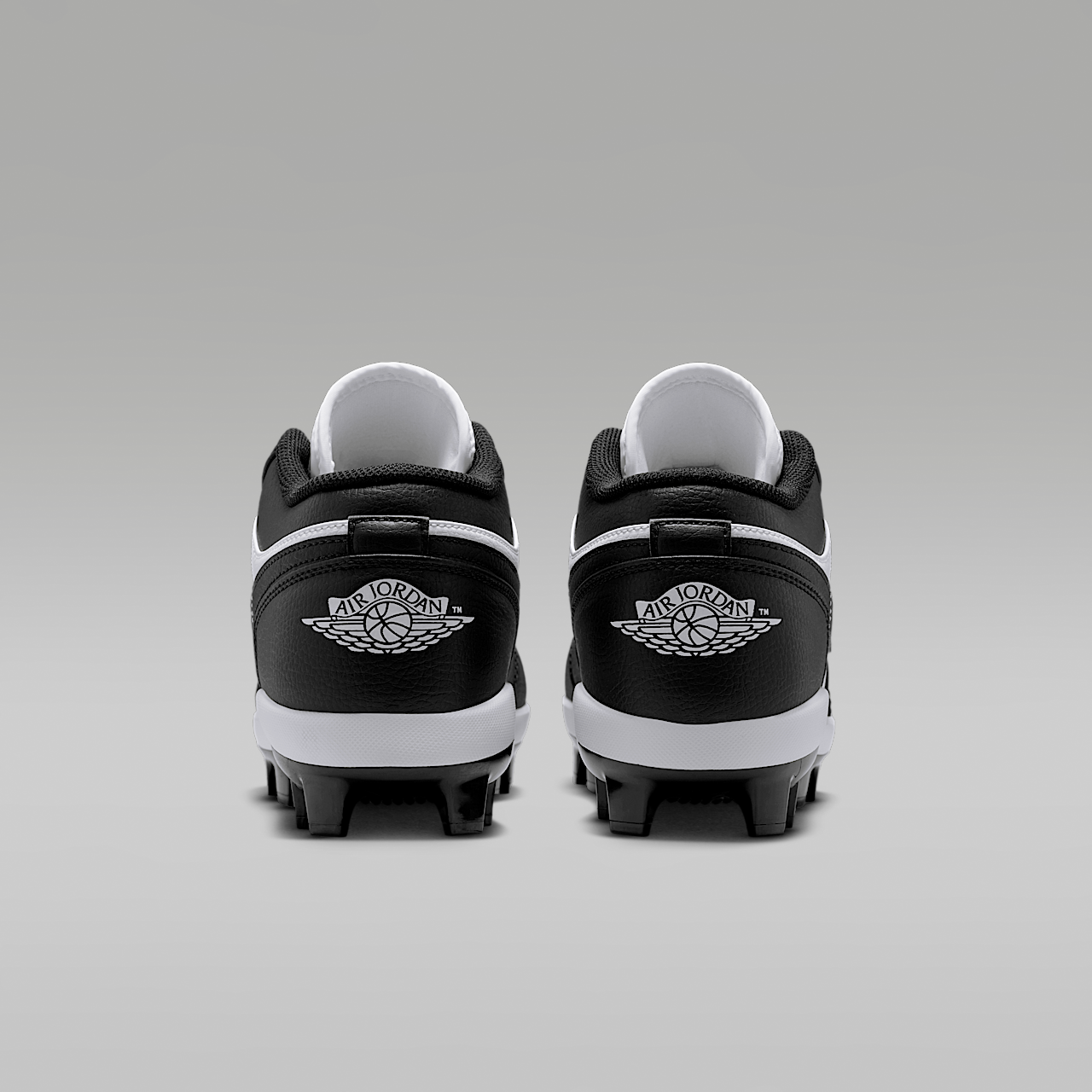 1 Retro MCS Low Men's Baseball Cleats