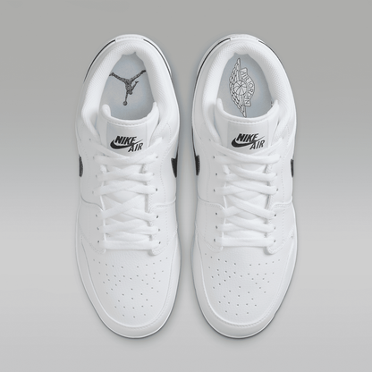 1 Retro MCS Low Men's Baseball Cleats
