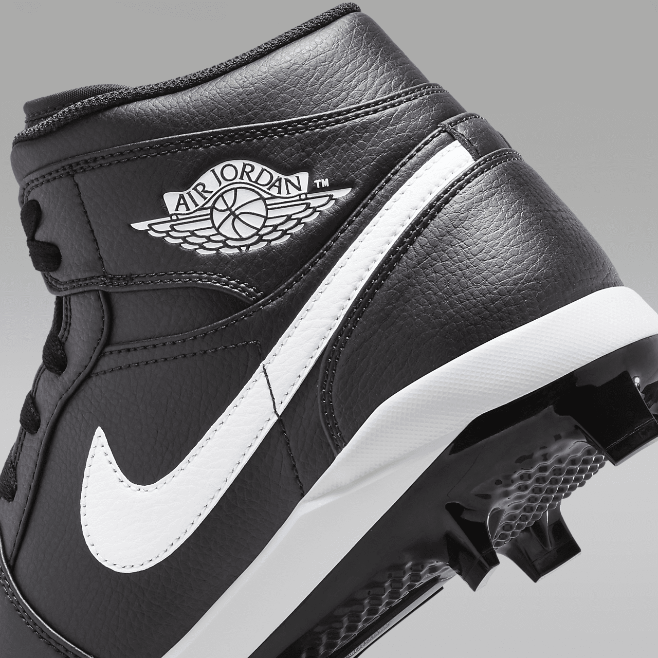 1 Retro MCS Men's Baseball Cleats