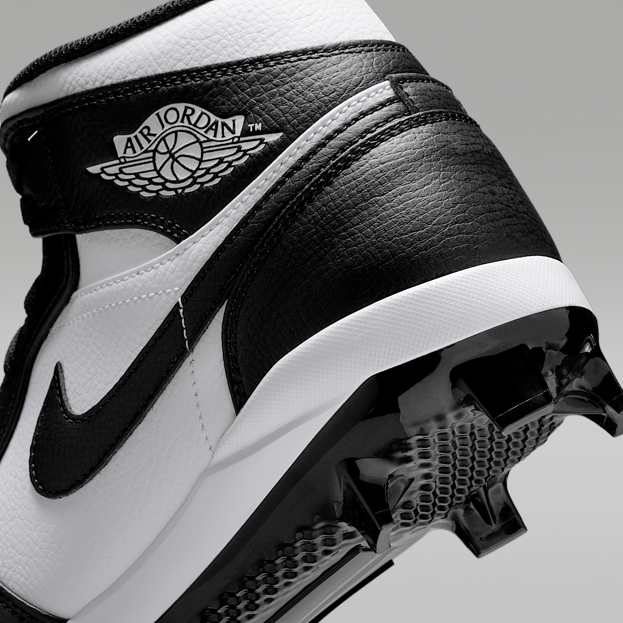 1 Retro MCS Men's Baseball Cleats