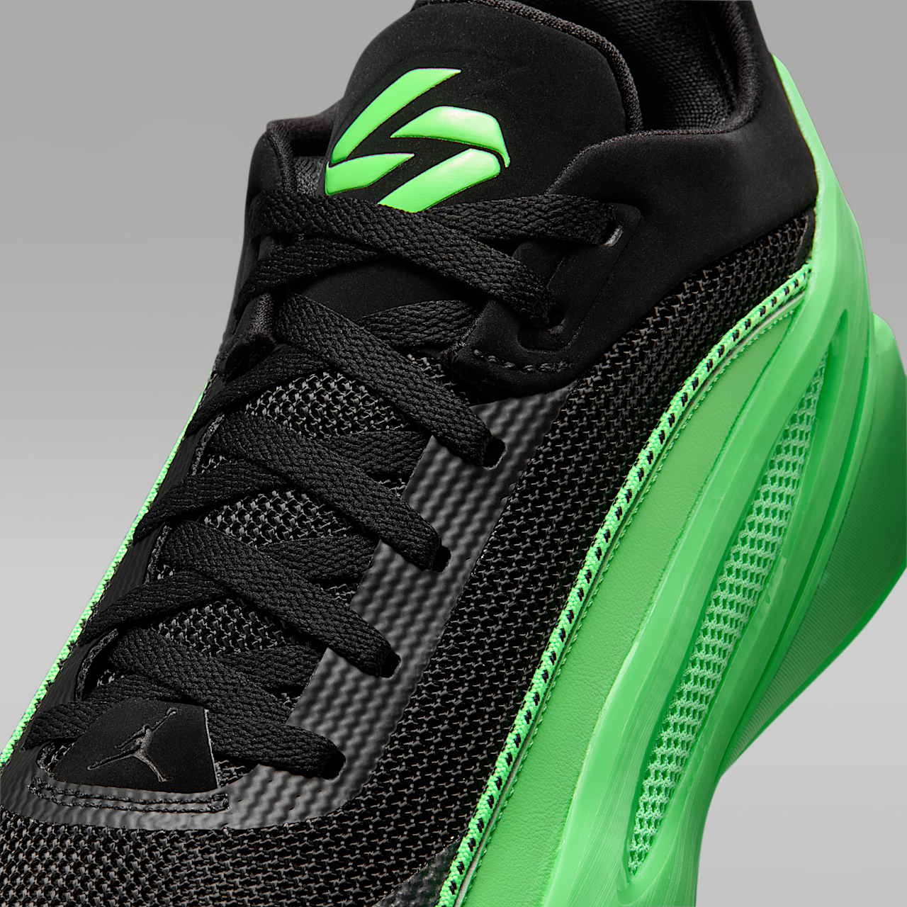 Luka 5 "Venom" Basketball Shoes