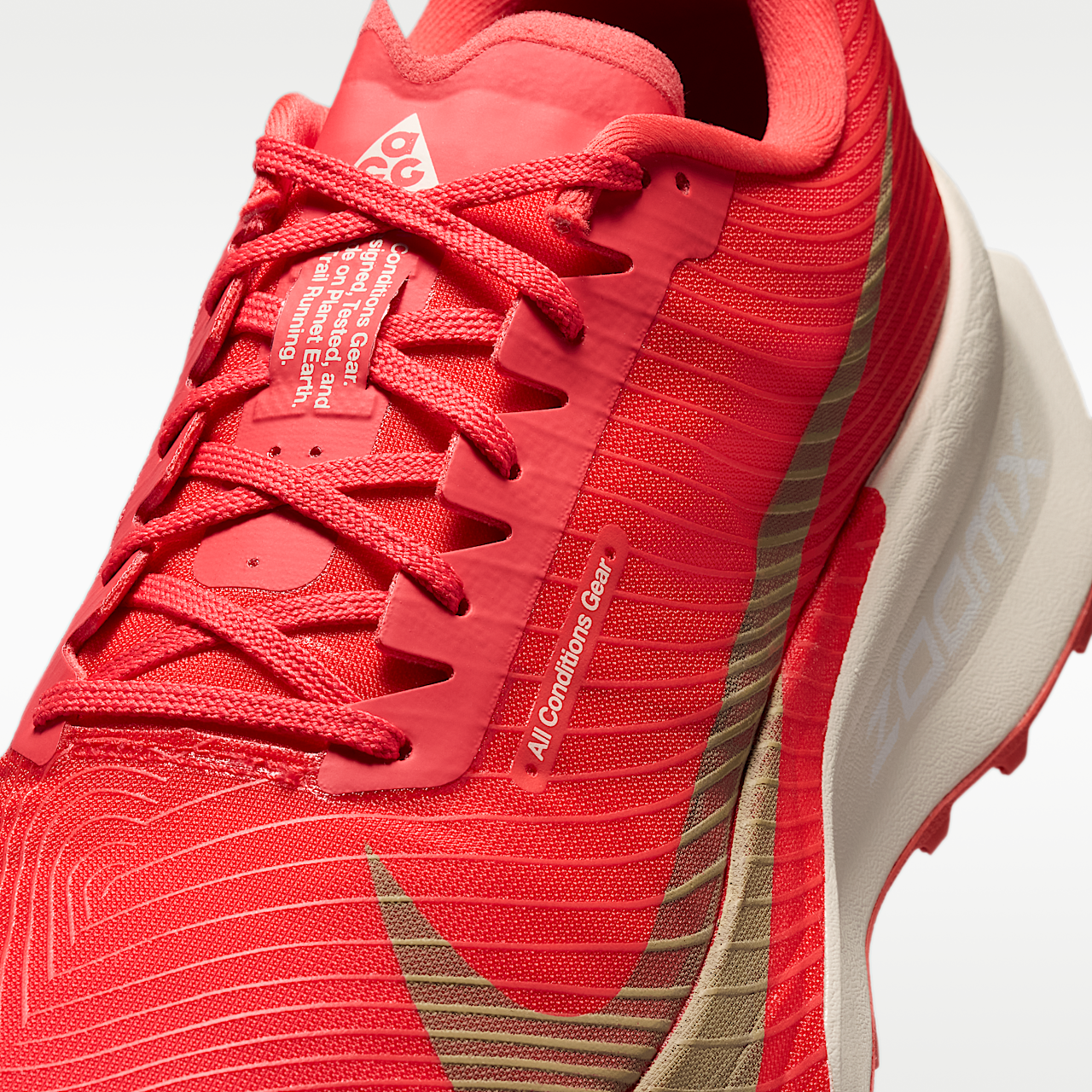 ACG Ultrafly Trail Trail Racing Shoes