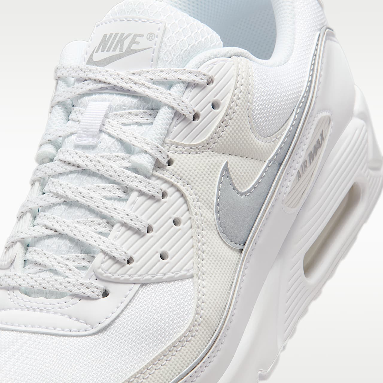 Air Max 90 Premium Men's Shoes with Reflective Accents