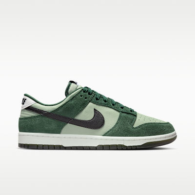 Dunk Low Retro SE