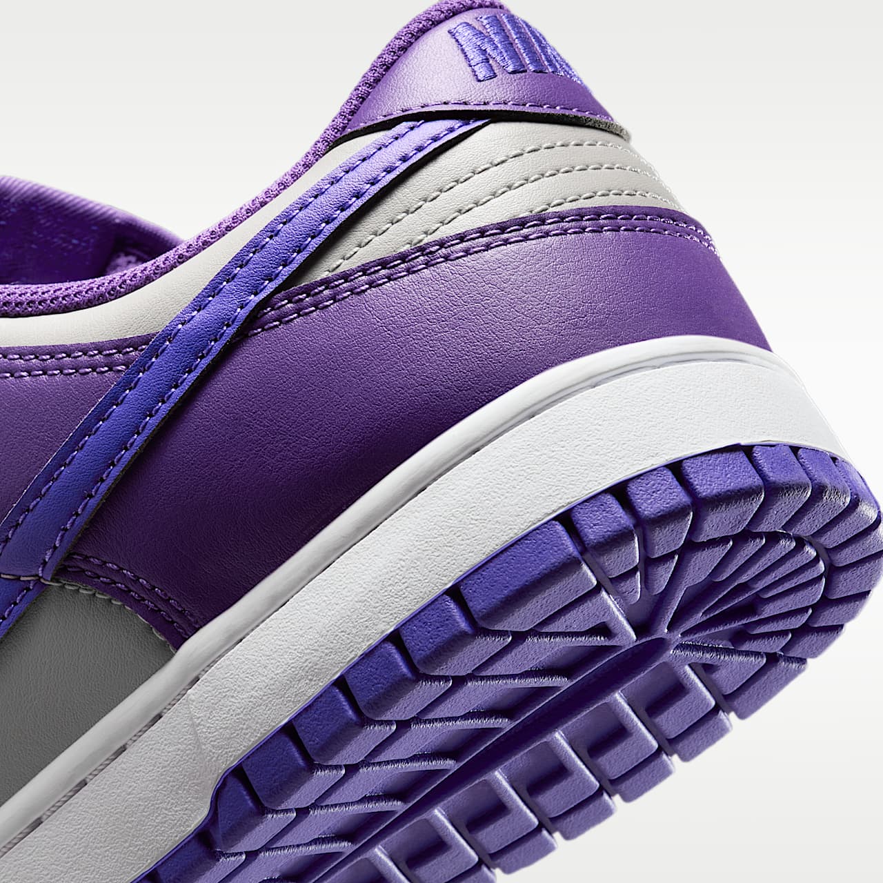 Dunk Low Retro Men's Shoes