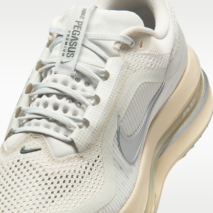 Pegasus Premium Men's Road Running Shoes