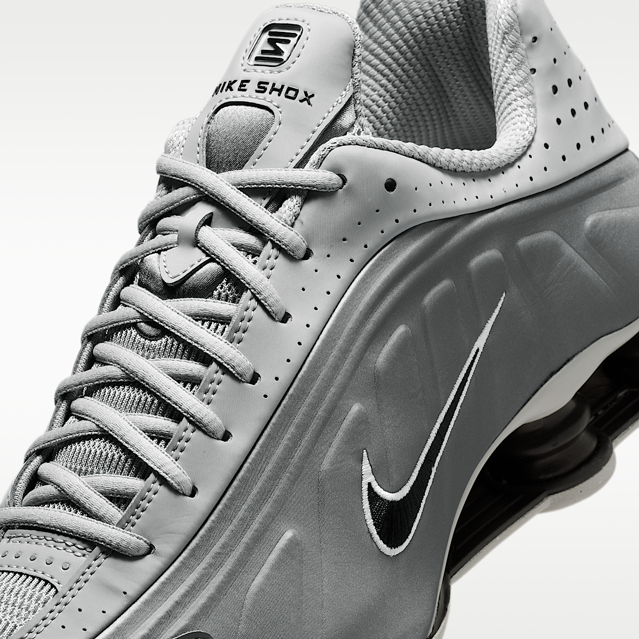 Shox R4 Men's Shoes