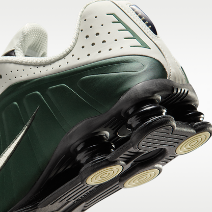 Shox R4 Men's Shoes