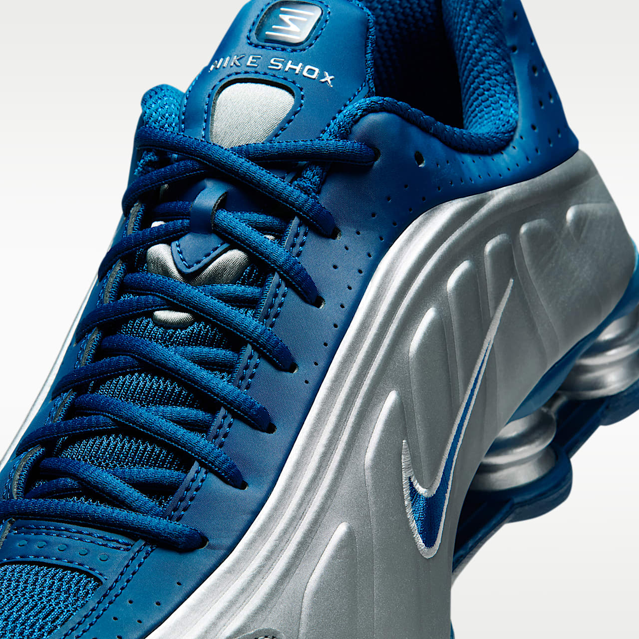 Shox R4 Men's Shoes