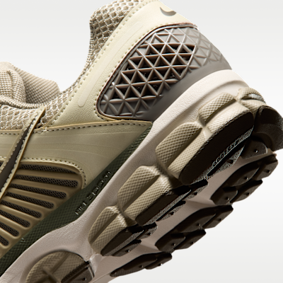 Zoom Vomero 5 Men's Shoes