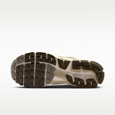 Zoom Vomero 5 Men's Shoes