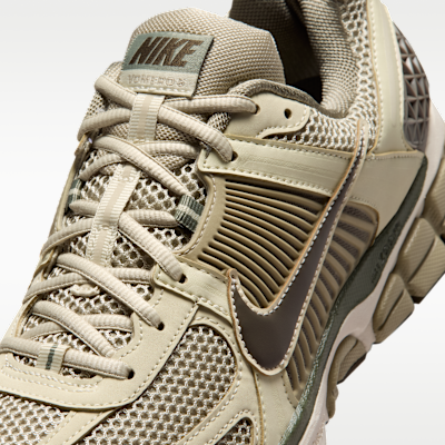 Zoom Vomero 5 Men's Shoes