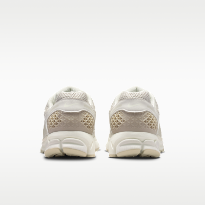Zoom Vomero 5 Men's Shoes