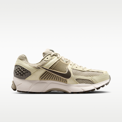 Zoom Vomero 5 Men's Shoes
