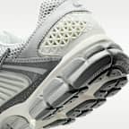 Zoom Vomero 5 Men's Shoes