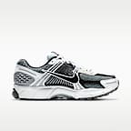 Zoom Vomero 5 SE SP Men's Shoes