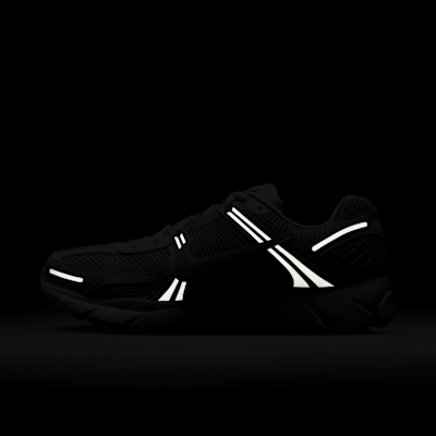 Zoom Vomero 5 Men's Shoes