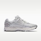 Zoom Vomero 5 Men's Shoes