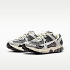 Zoom Vomero 5 Men's Shoes