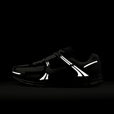 Zoom Vomero 5 Men's Shoes