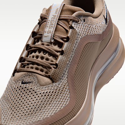 Pegasus Premium Men's Road Running Shoes