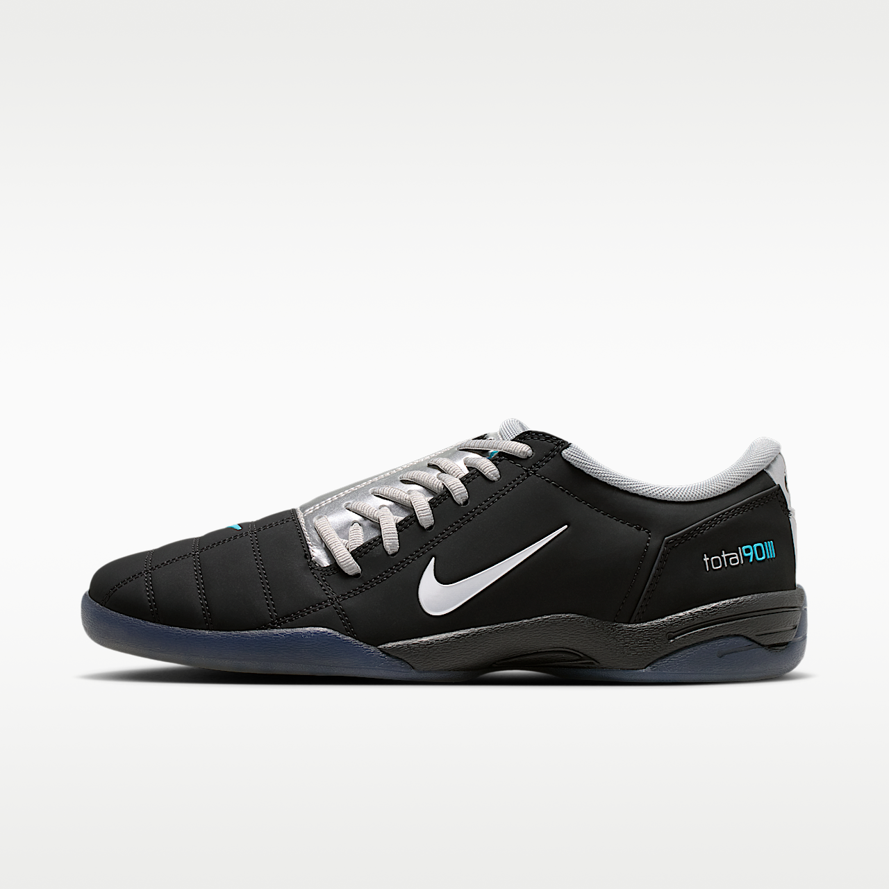 Total 90 Soccer Shoes