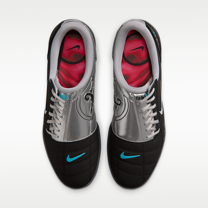 Total 90 Soccer Shoes