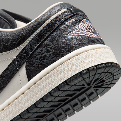 Air 1 Low SE Women's Shoes