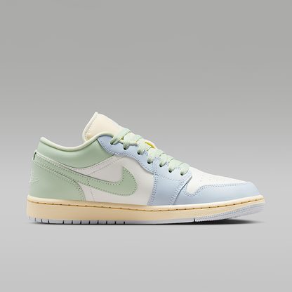 Air Jordan 1 Low Women's Shoes