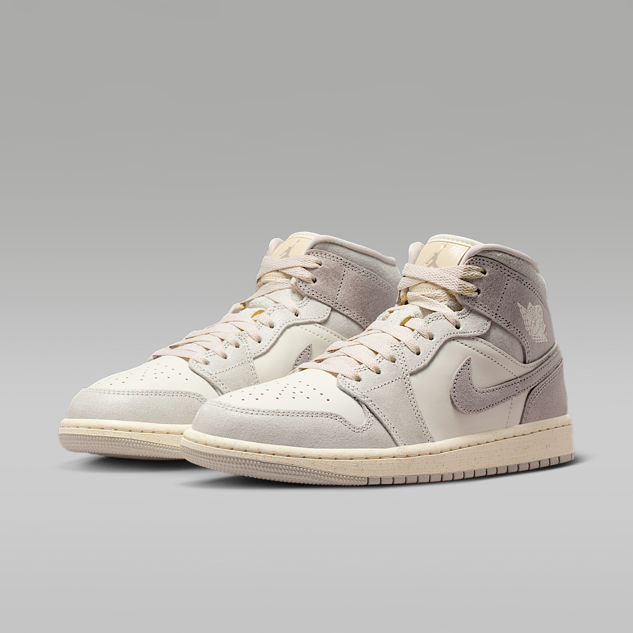 Air 1 Mid SE Women's Shoes